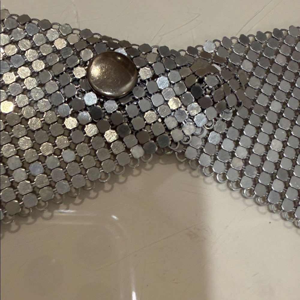 A silver-toned chainmail mesh scarf bib necklace. VTG - Picture 8 of 16